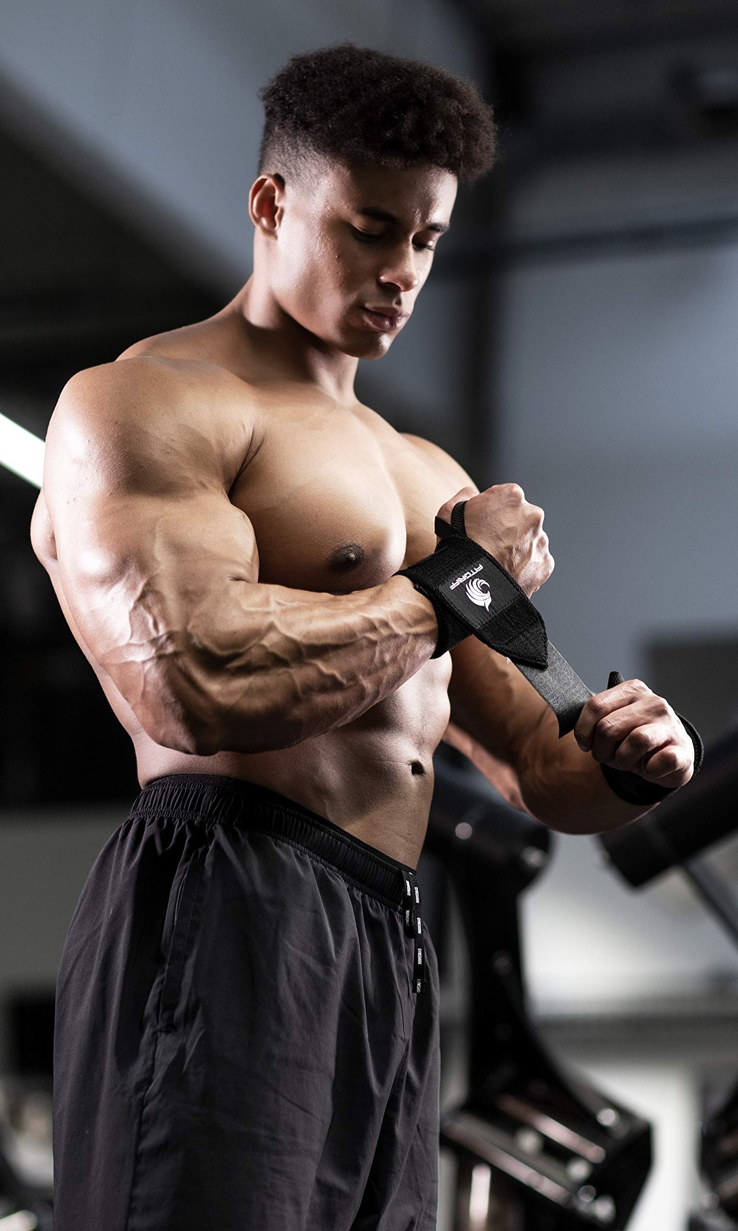 18" Wrist Wraps for Weightlifting, Heavy-Duty Support for Gym, Bench Press, and Pushups, Pair for Men and Women, Black